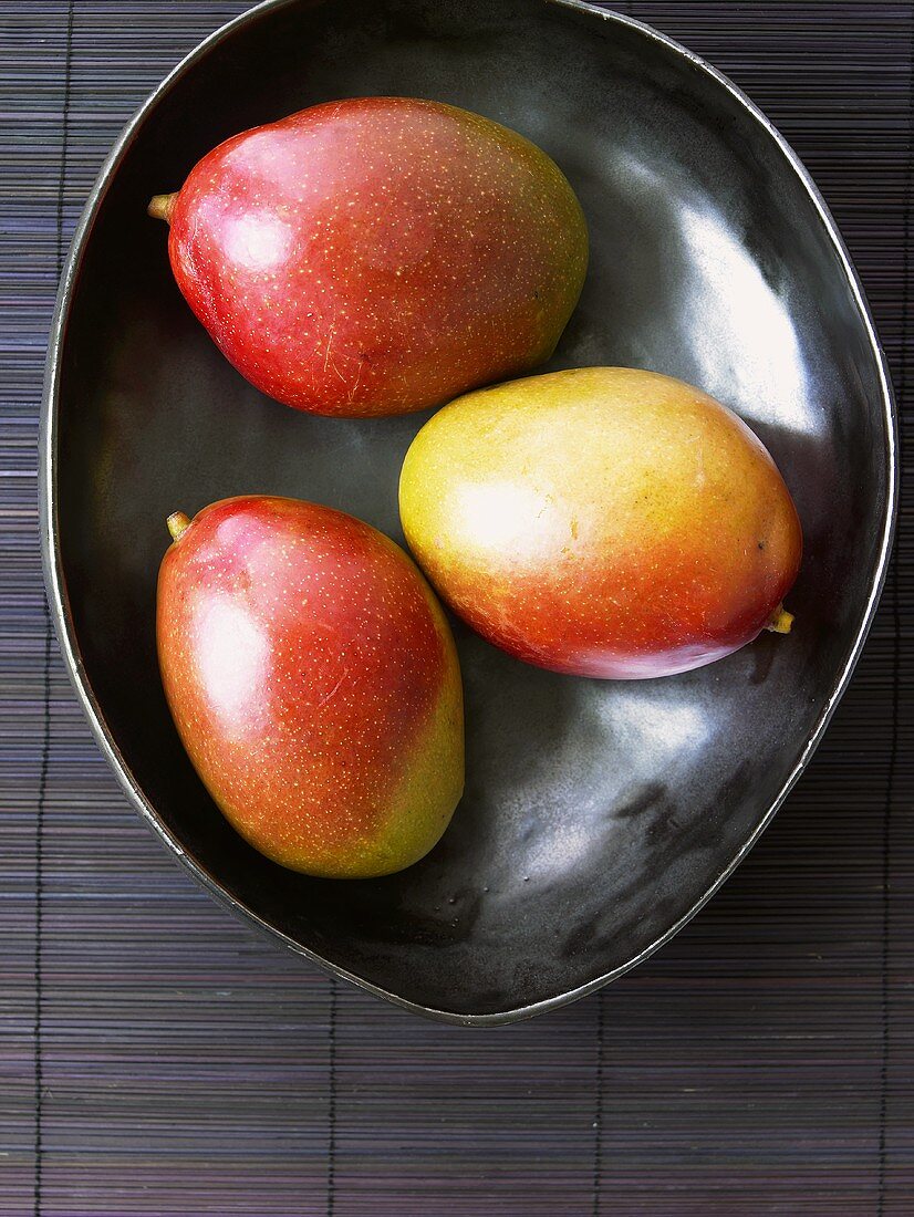 Three mangos