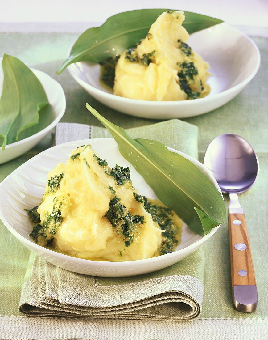 Kartoffelbrei mit Bärlauchpesto