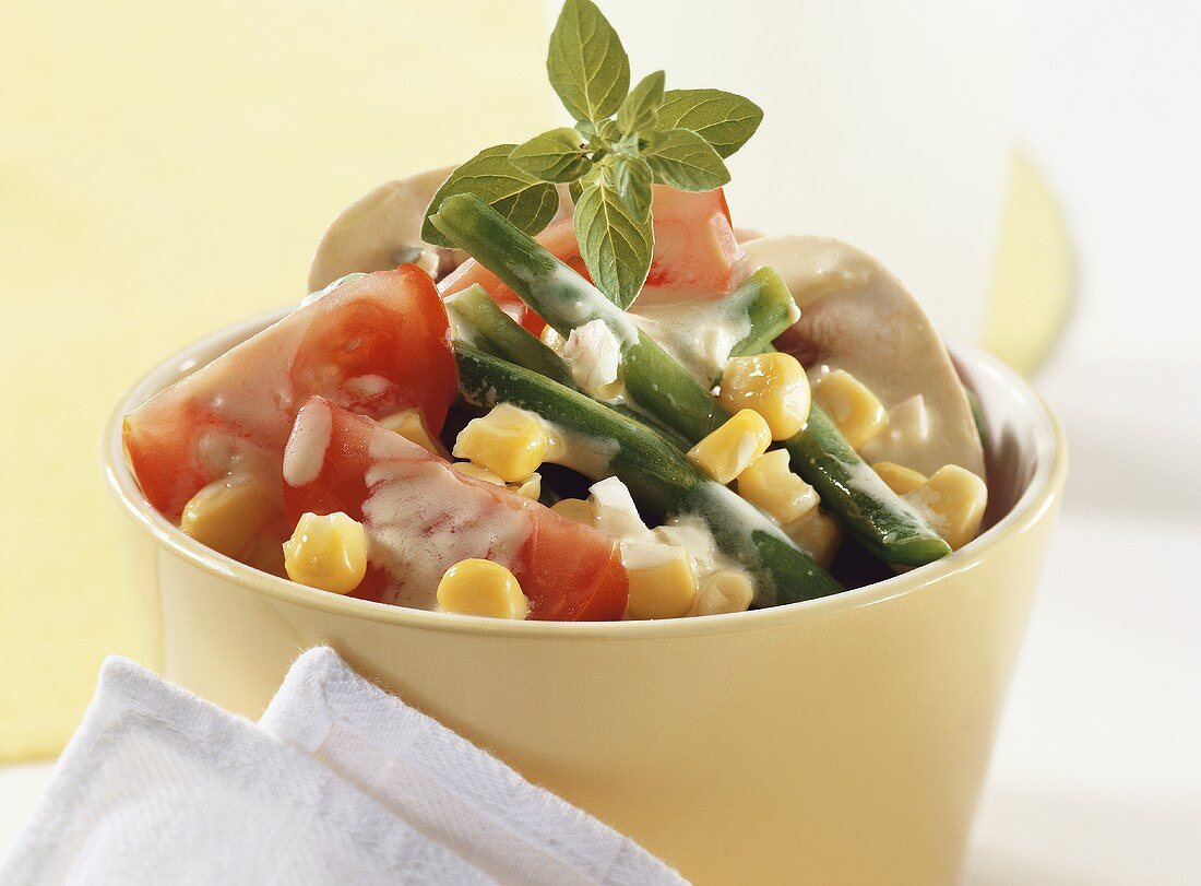 Bohnen-Pilz-Salat mit Senfsauce