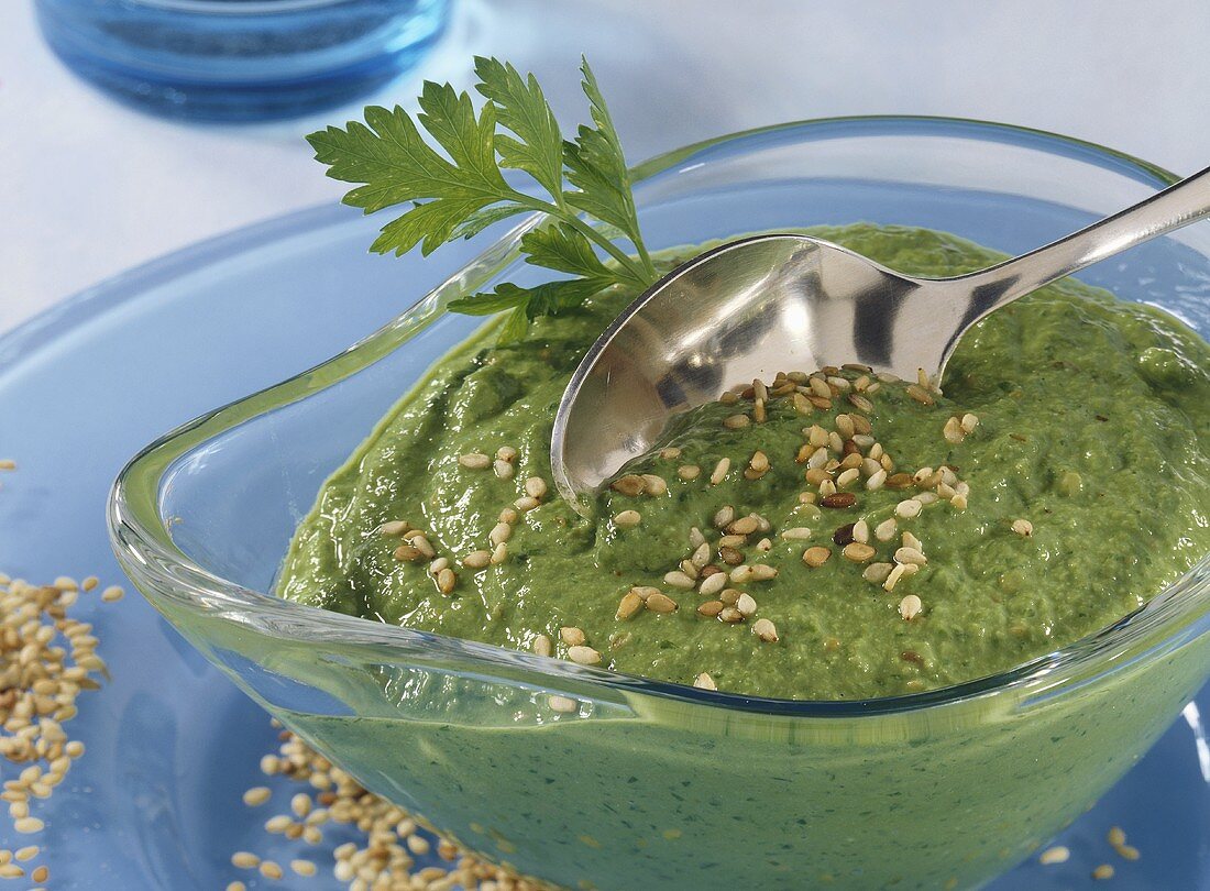Parsley and sesame sauce