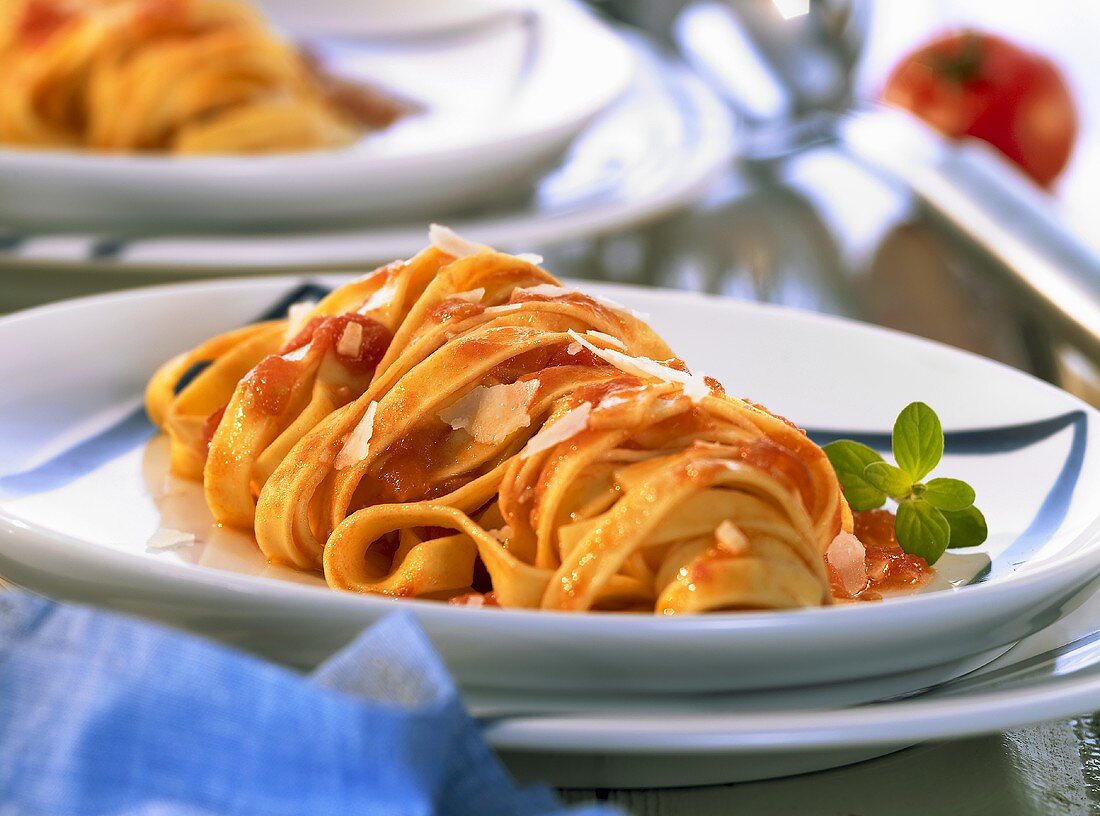 Tagliatelle with tomato sauce