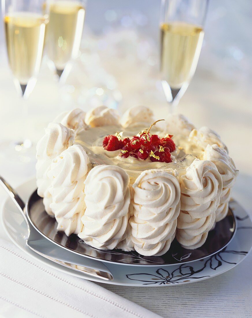 Vacherin-Torte mit Kaffeecreme