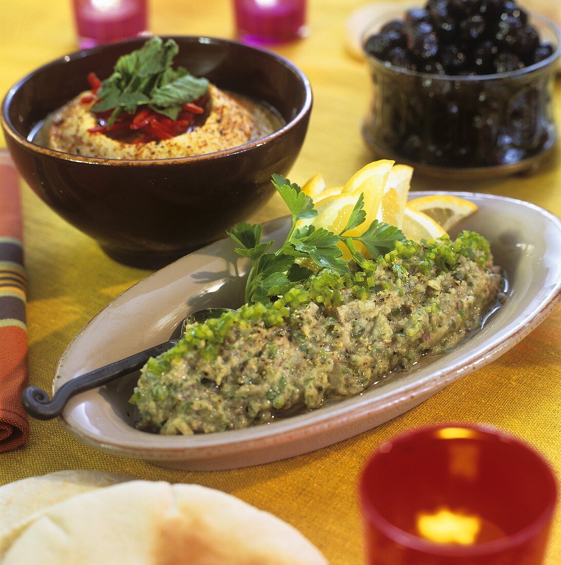 Lebanese appetisers: baba ganoush and hummus