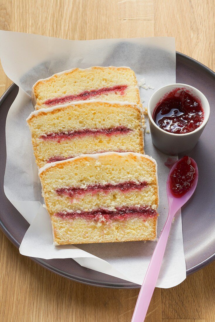 Gefüllter Sandkuchen