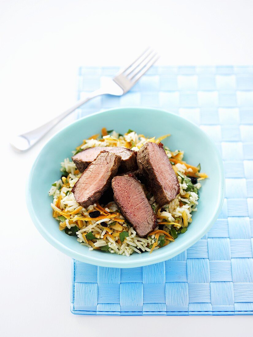 Rice salad with lamb