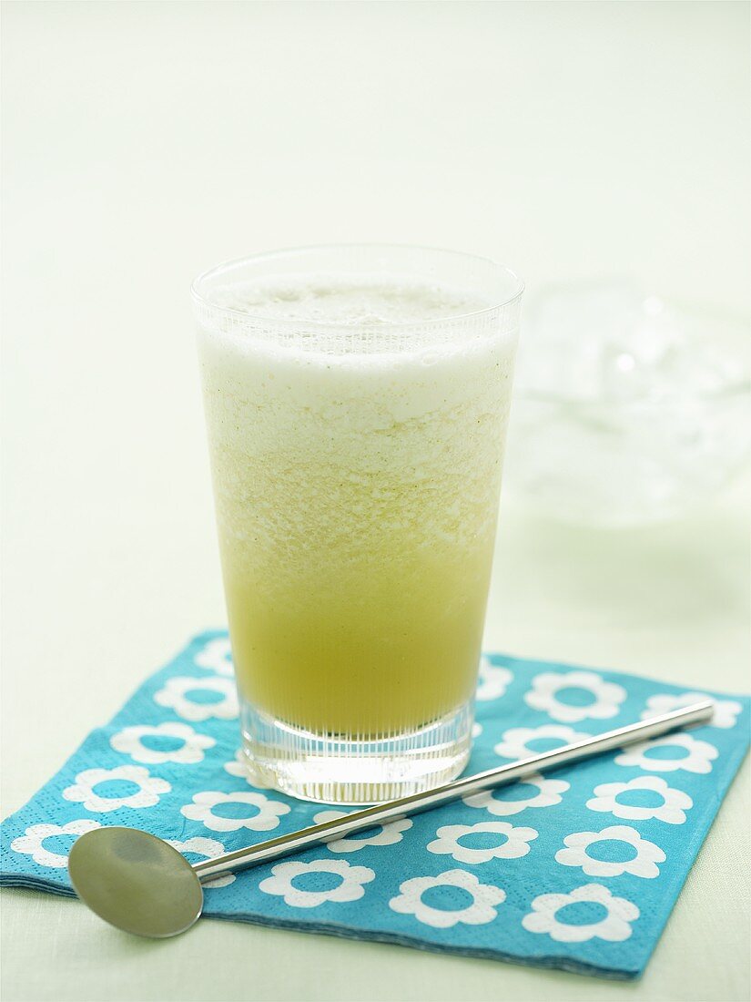 Frozen pineapple and mint drink