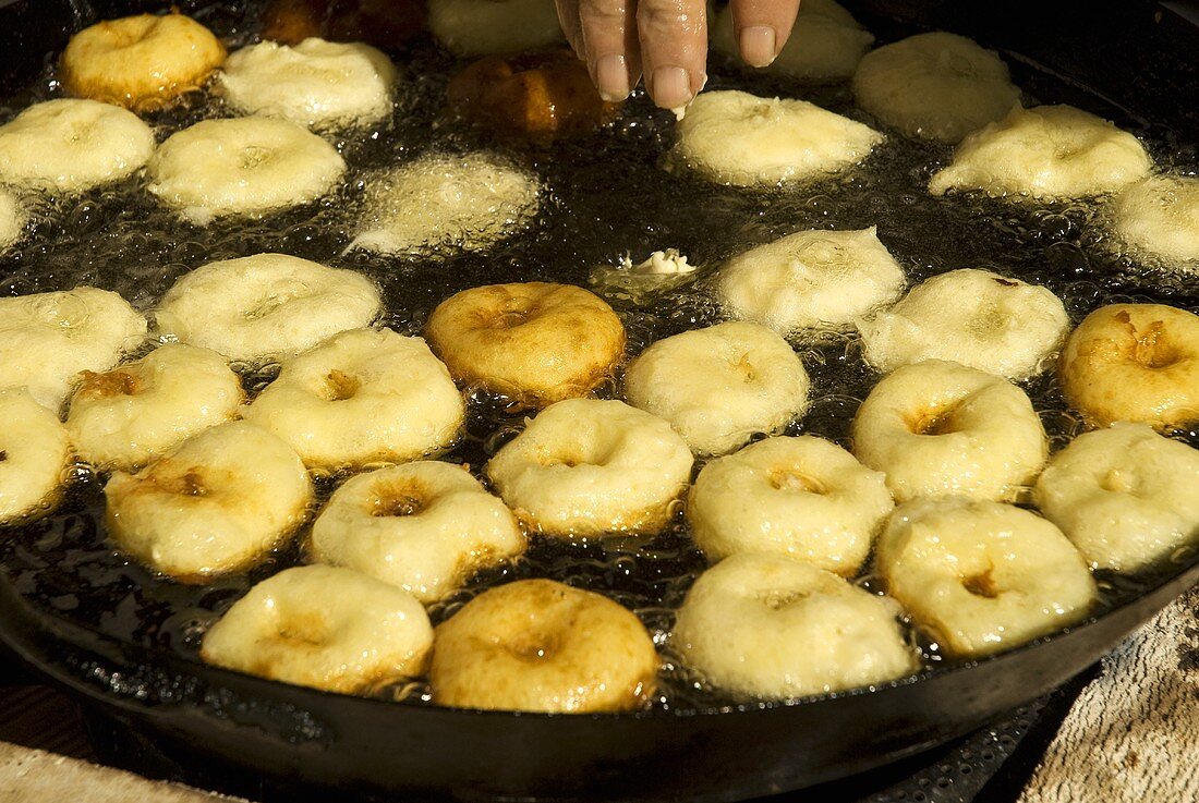 Bunyols (Doughnuts from Majorca)