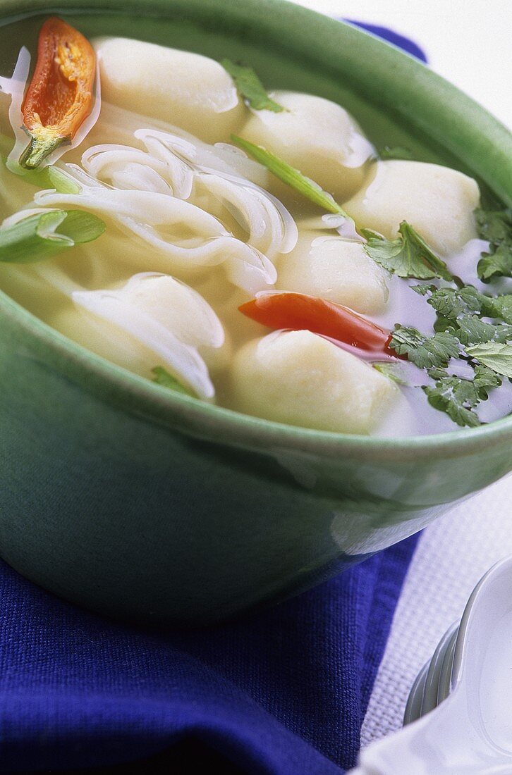 Soup with fish balls and noodles