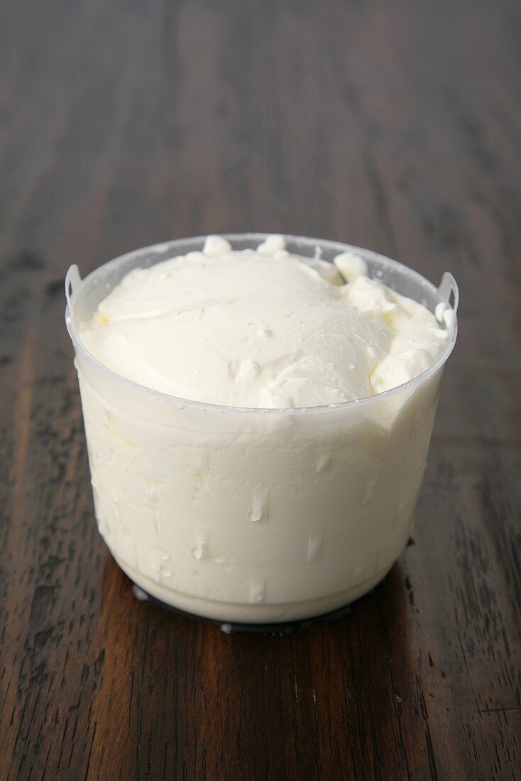 Faisselle (Fresh cheese from France)