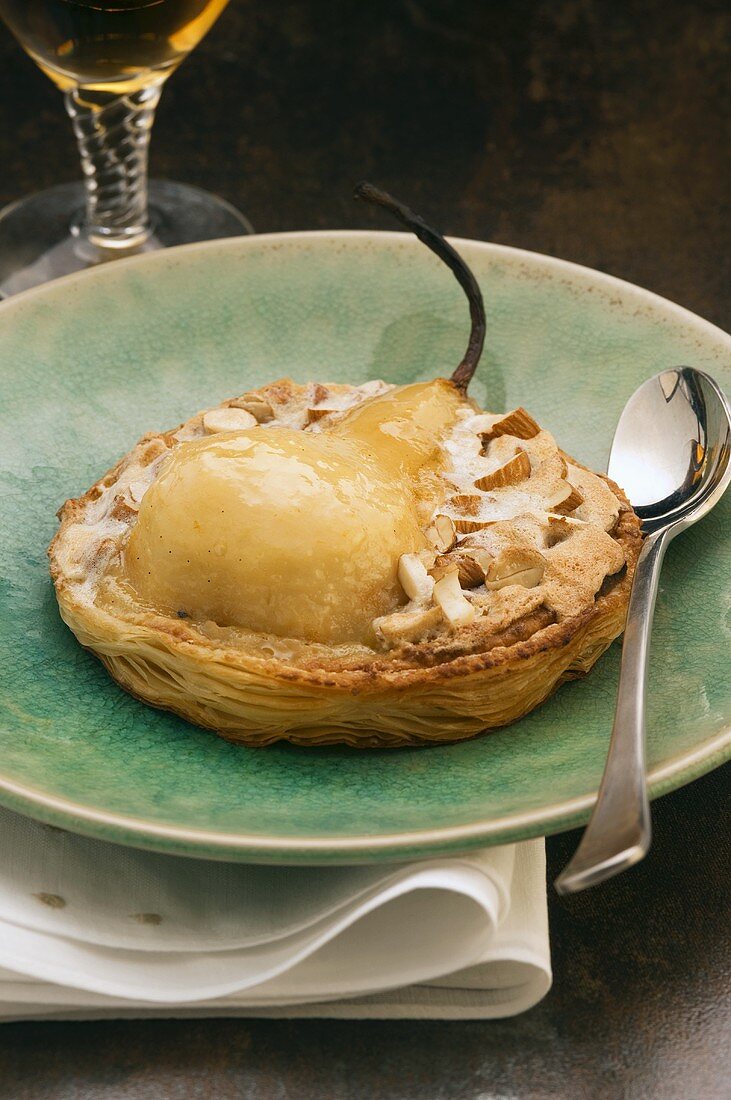 Puff pastry pear tart with almonds