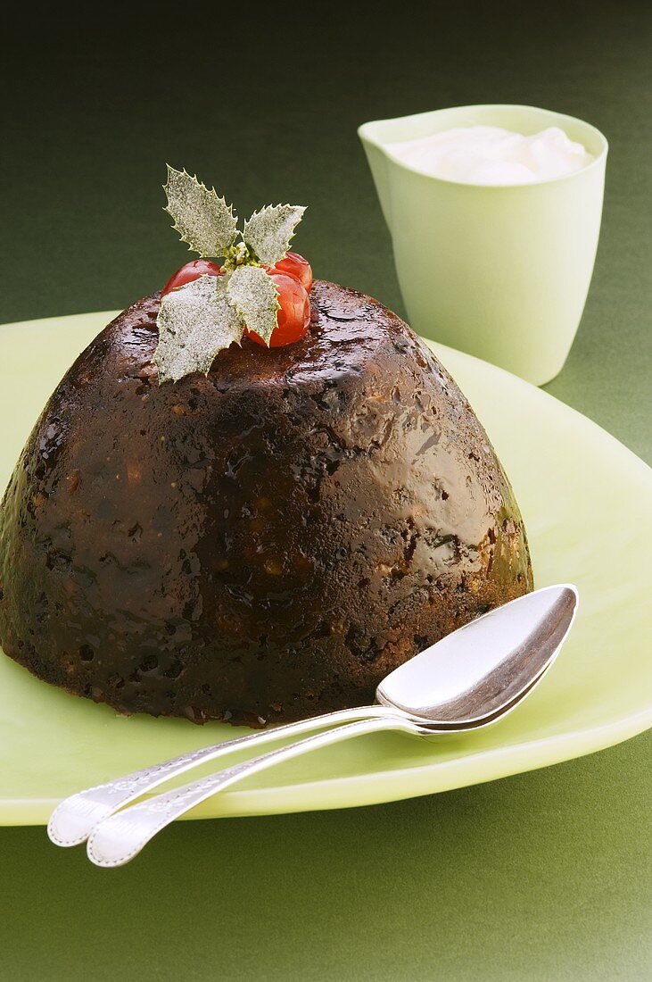 Christmas pudding with cream