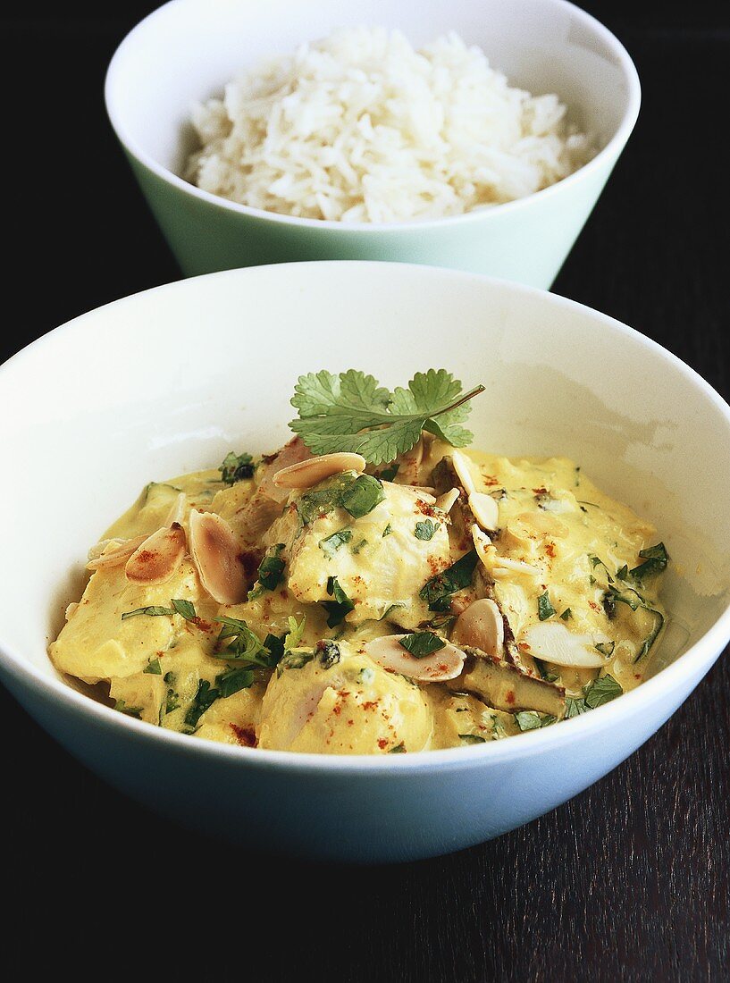 Chicken with almonds and herbs, India