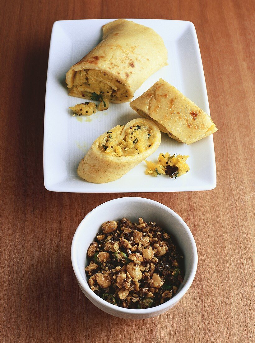Crêpes filled with spicy peanut chutney (India)