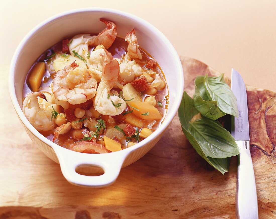 Chick-pea, shrimp and chorizo stew