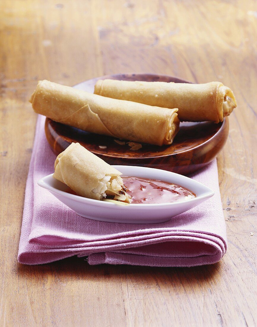 Frühlingsrollen mit Shiitake-Garnlen-Füllung