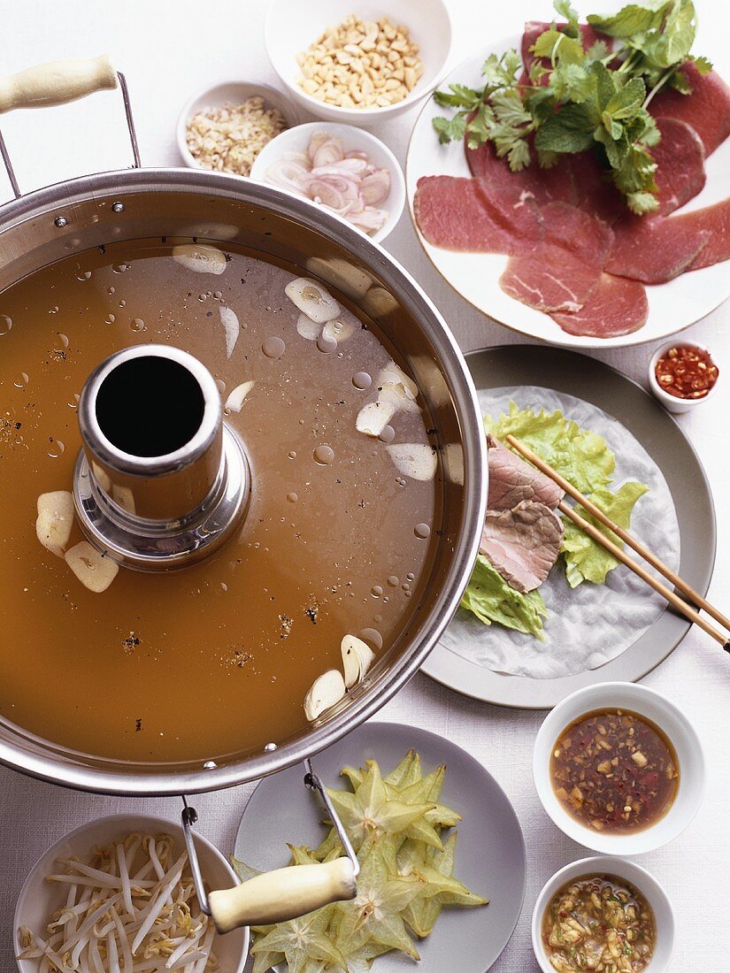 Vinegar fire pot (fondue, Vietnam)