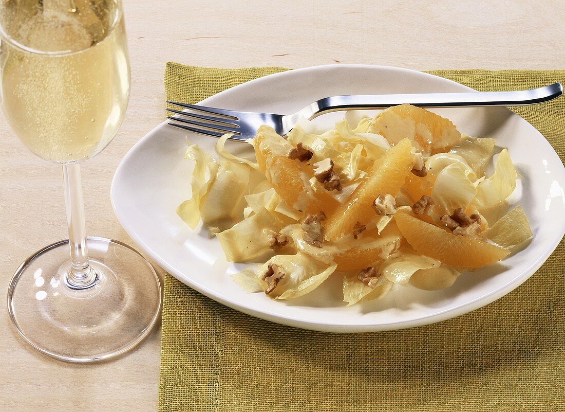 Chicory salad with orange segments and walnuts