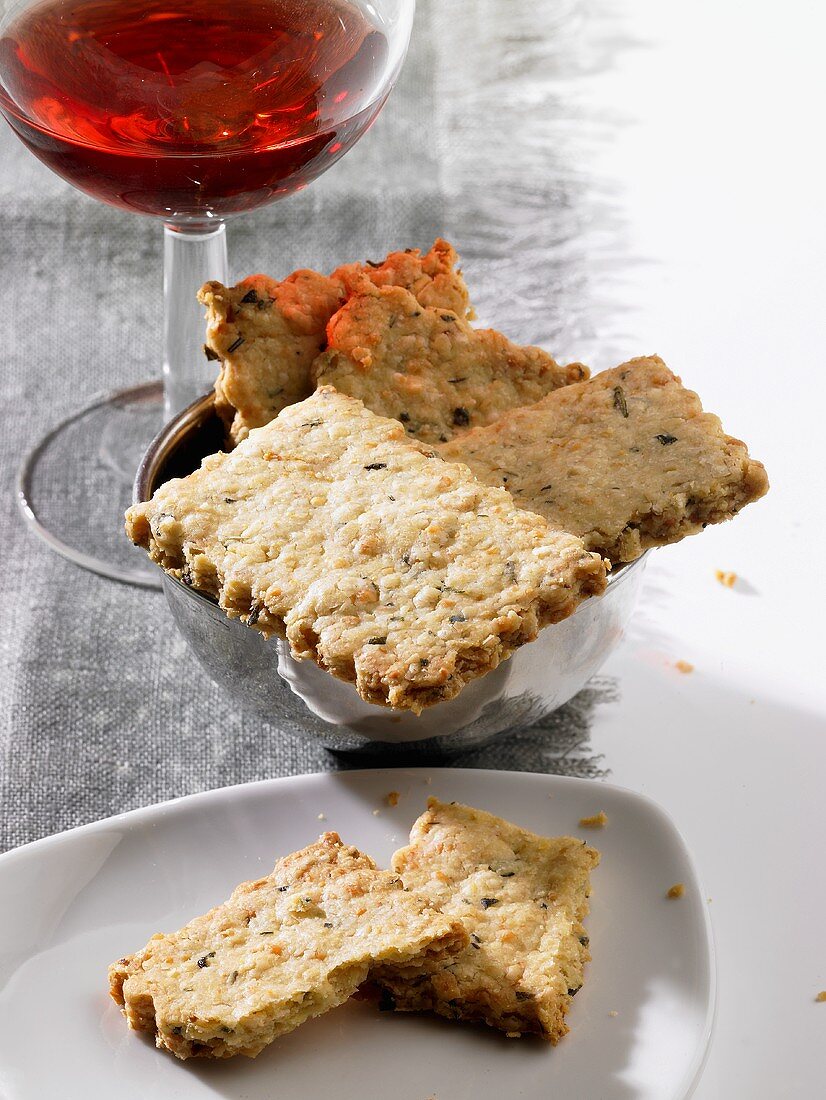 Rosemary biscuits with red wine