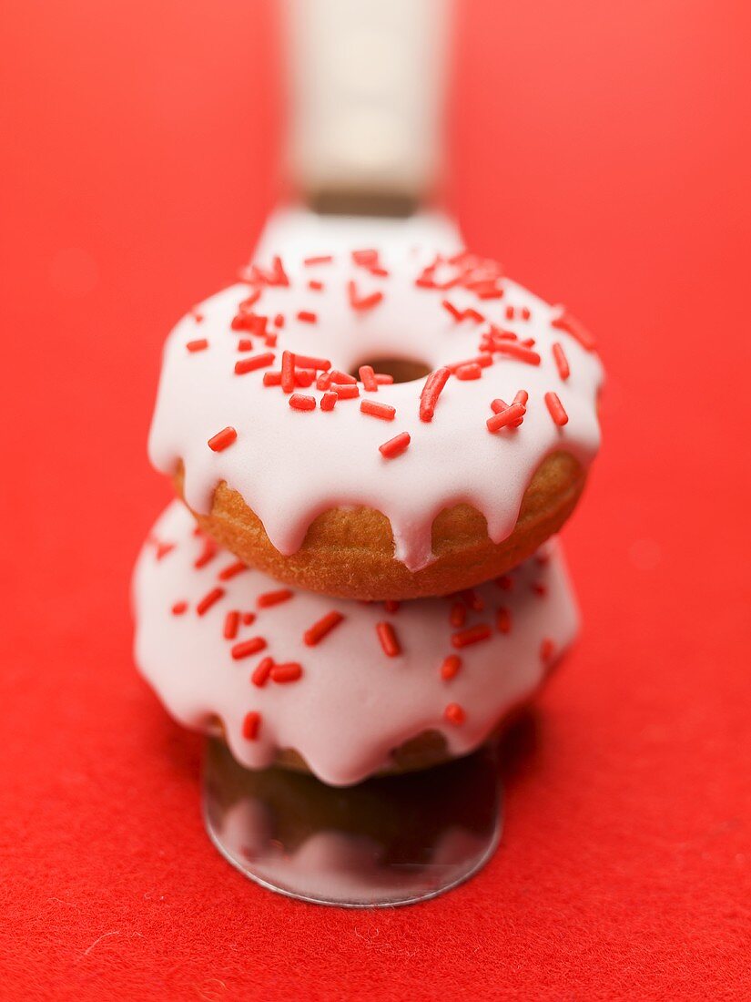 Doughnuts zum Zuckerstreuseln