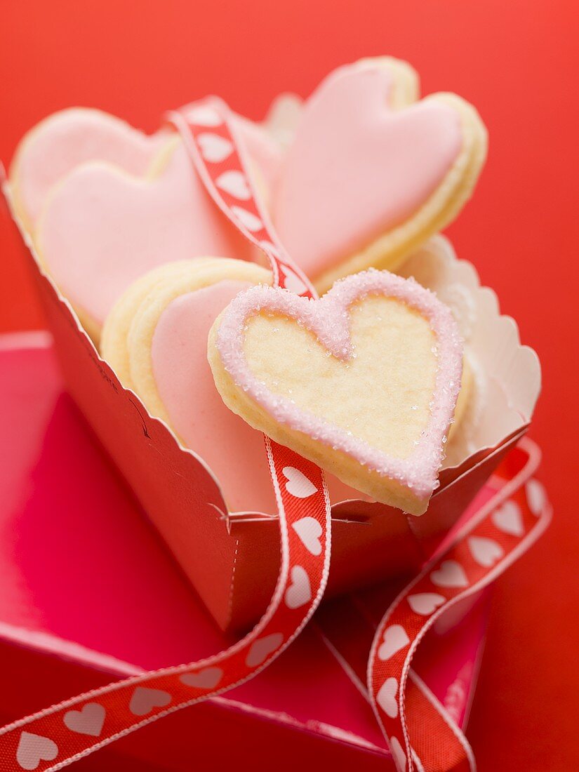Pink heart-shaped biscuits to give as a gift