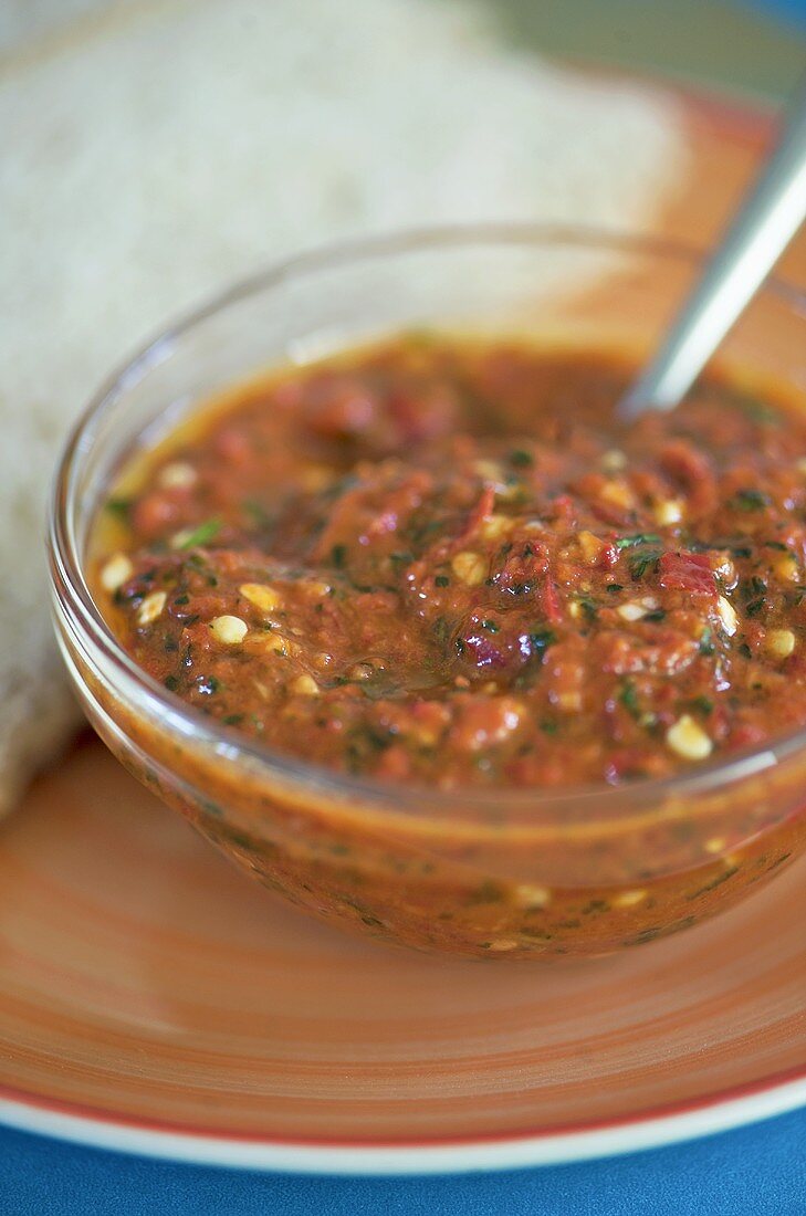 Harissa (scharfe Chilisauce)