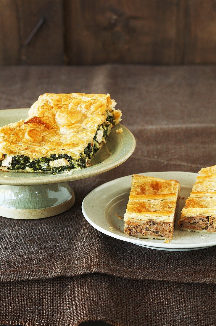 Geflügel-Spinat-Pita und Hackfleisch-Pita