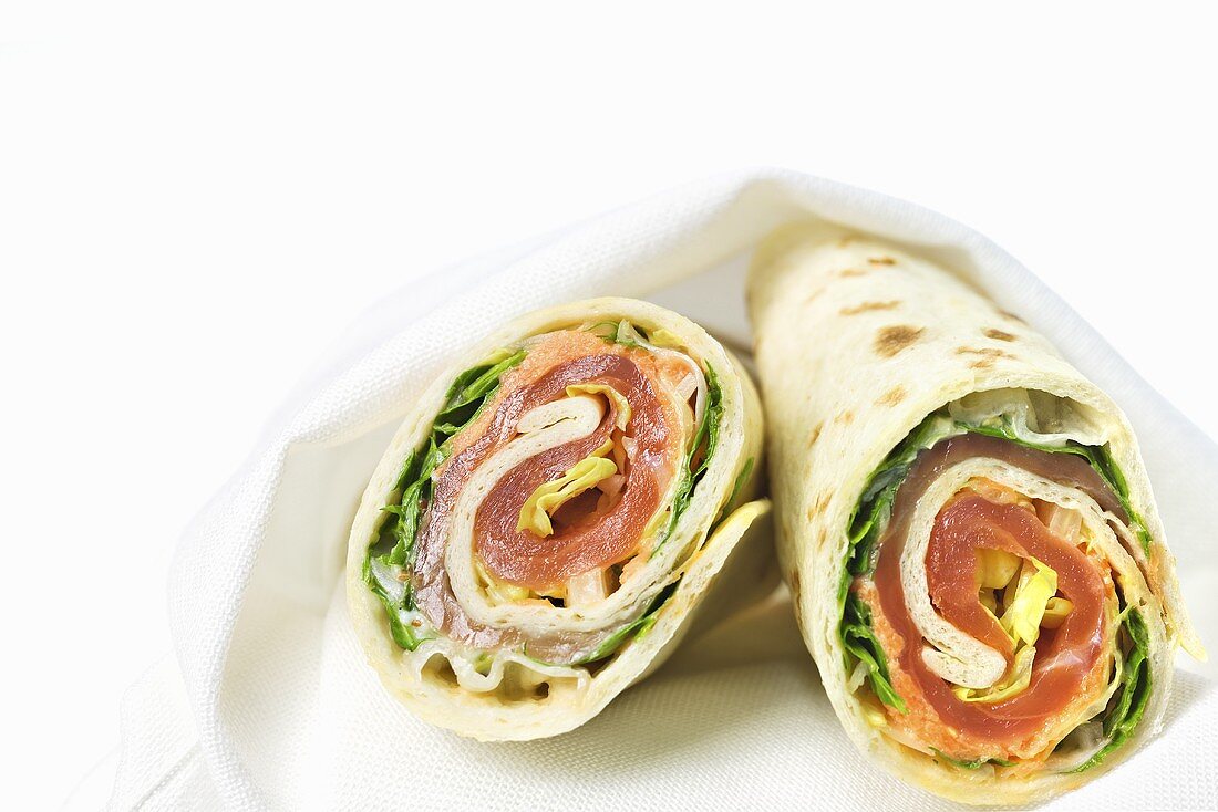 Wraps mit Lachs und Salat