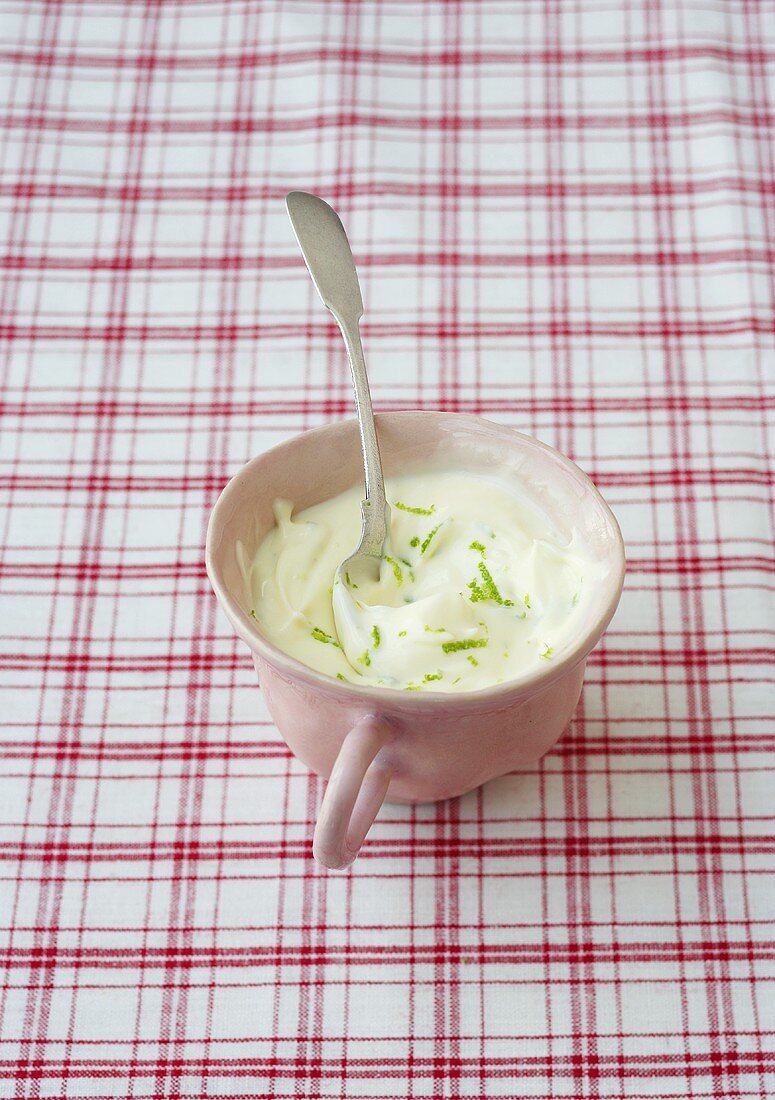 Lime mascarpone topping for cupcakes