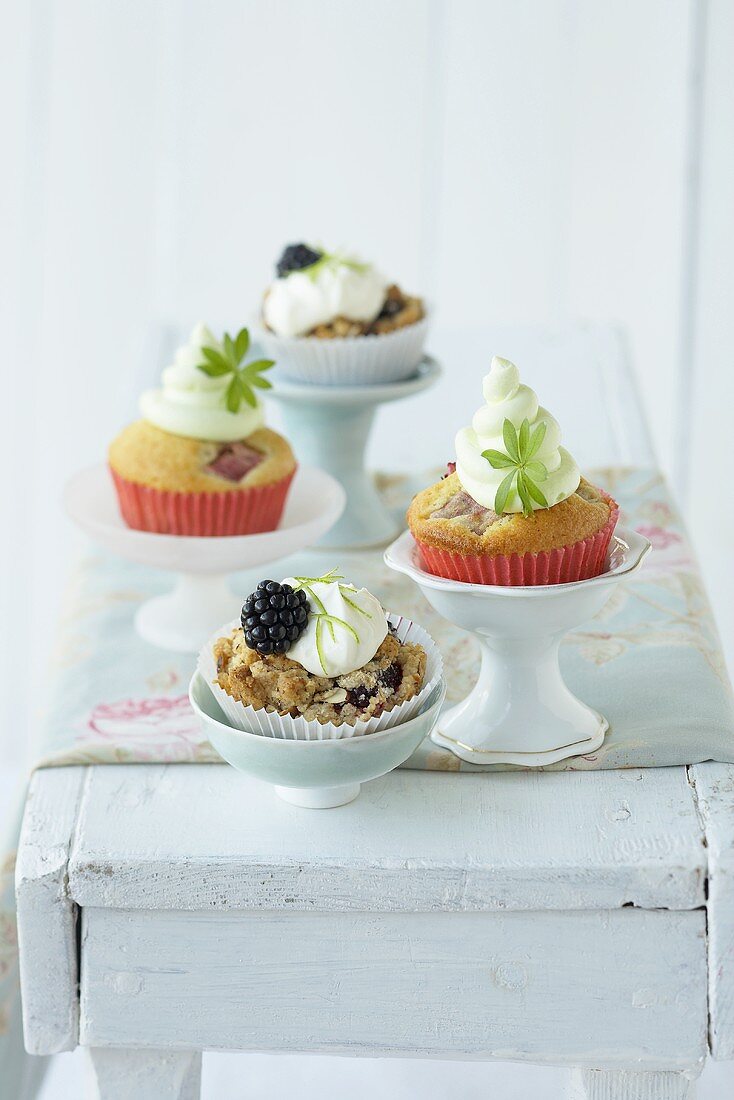 Rhubarb cupcakes and blackberry cupcakes