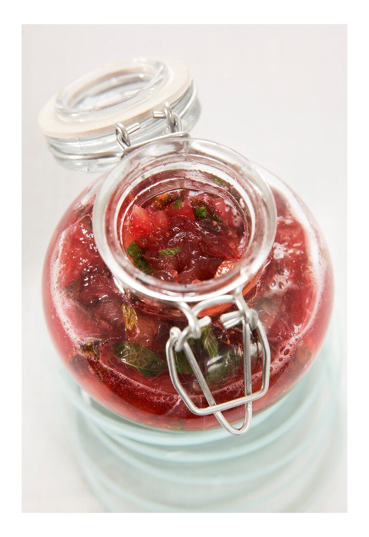 Erdbeer-Ingwer-Chutney mit Minze