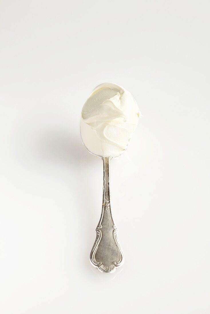 Mascarpone on spoon