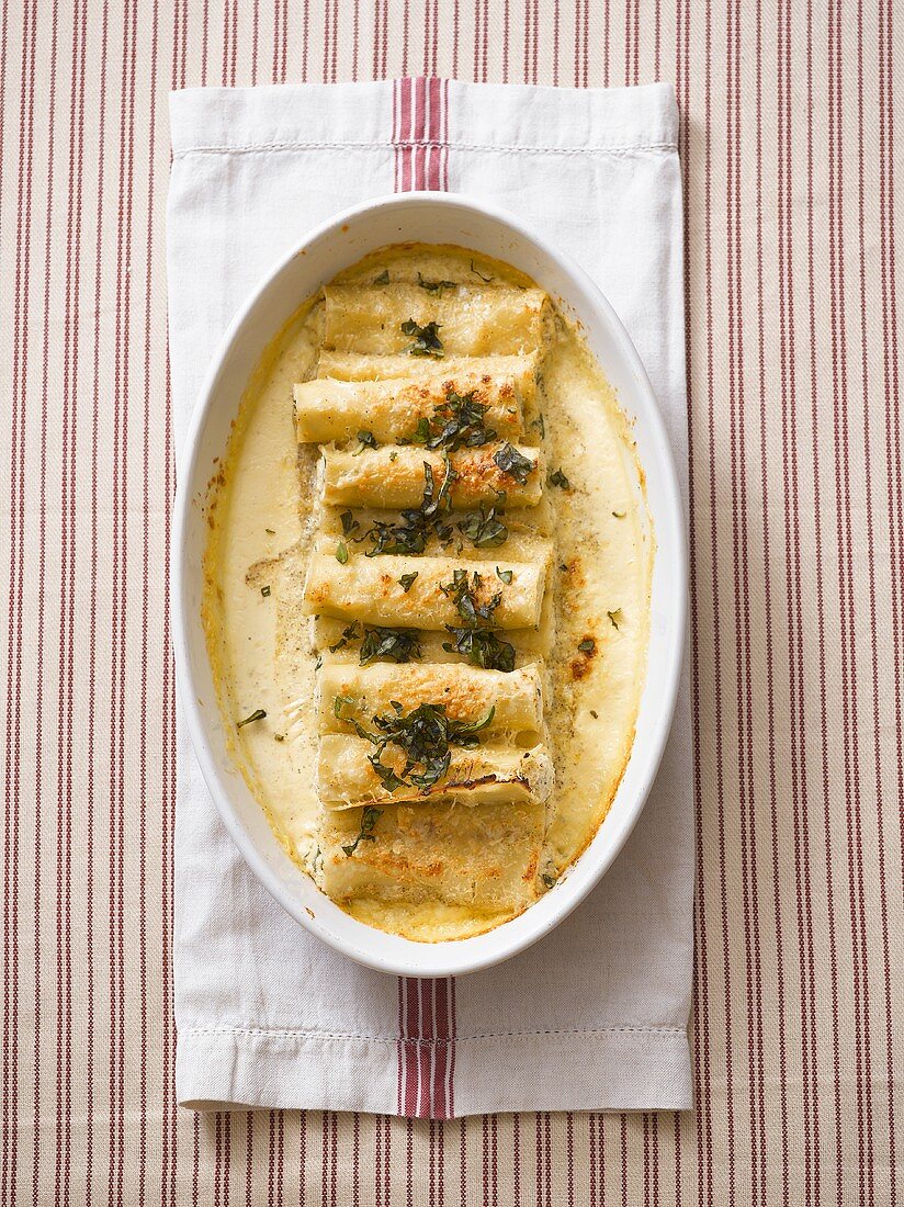 Cannelloni with crabmeat, ricotta and rocket