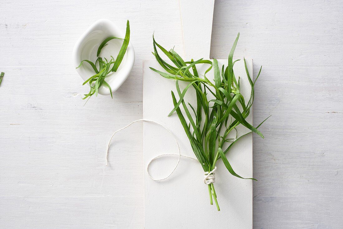 Fresh tarragon