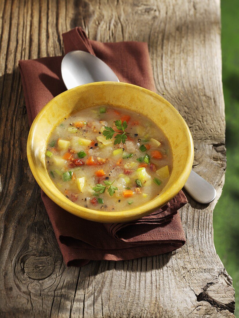 Potato soup with parsley