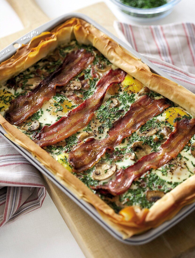 Bacon and egg pie (UK)