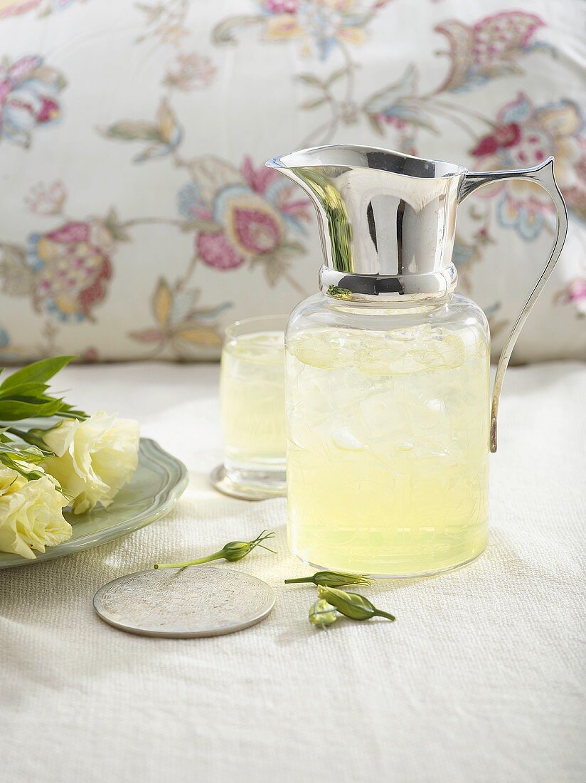 Lemon ginger punch (Drink made with ginger beer)