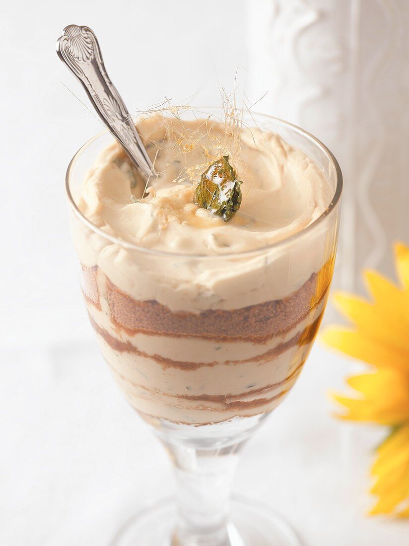 Ingwer-Biskuit-Pudding mit Mascarpone und Muscovado-Zucker