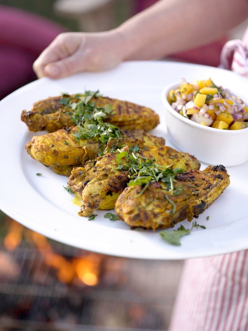 Tandoori Grillhähnchen mit Mango-Relish