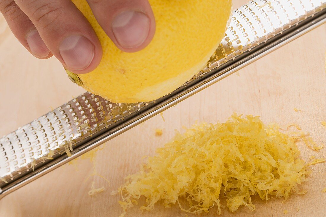 Grating lemon peel