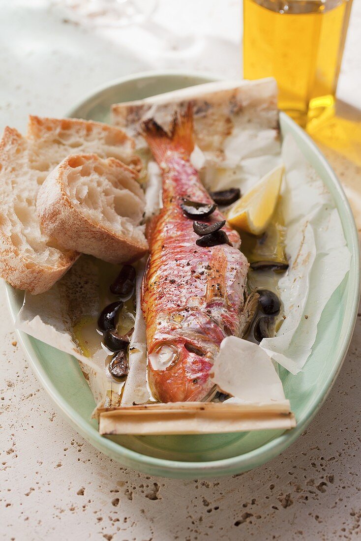 Triglie al cartoccio (red mullet baked in parchment paper)