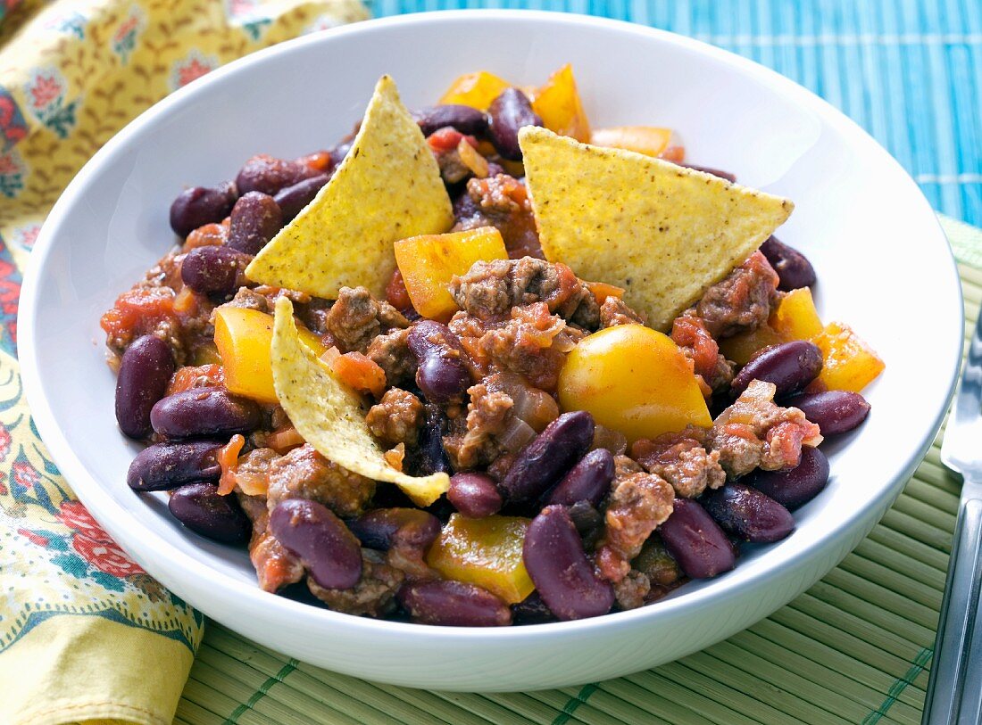 Chili con Carne mit Tortillachips