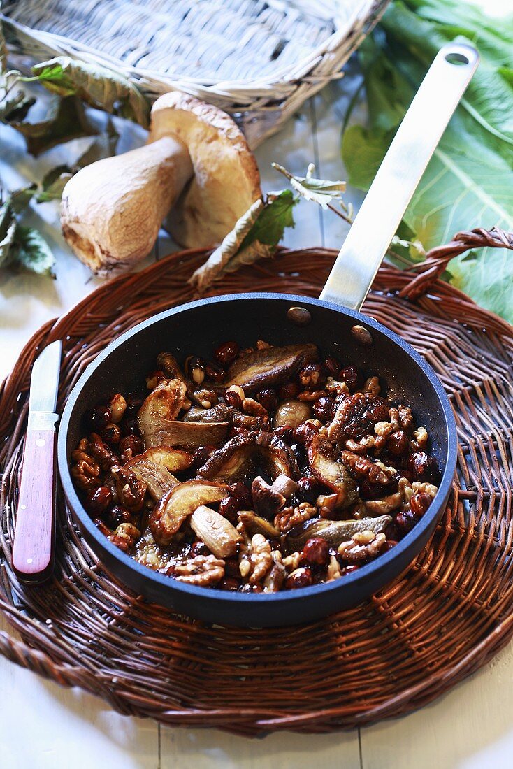 Pan-cooked ceps with nuts