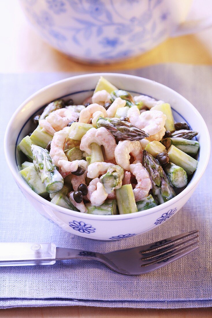 Shrimp and asparagus salad