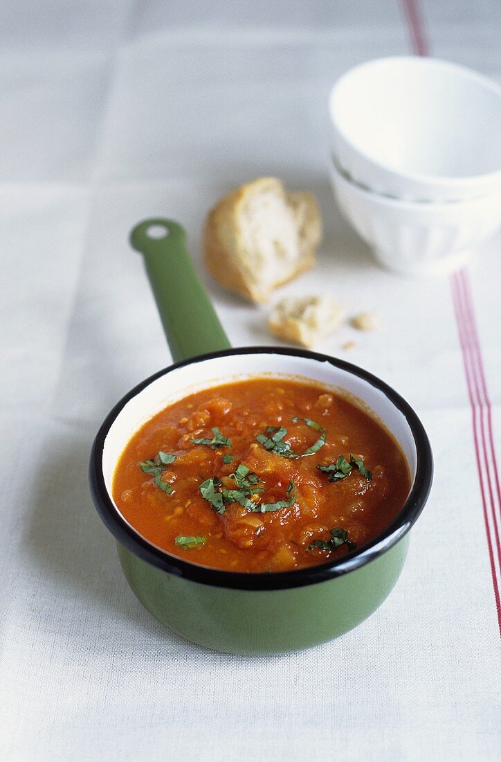 Tomato soup with herbs