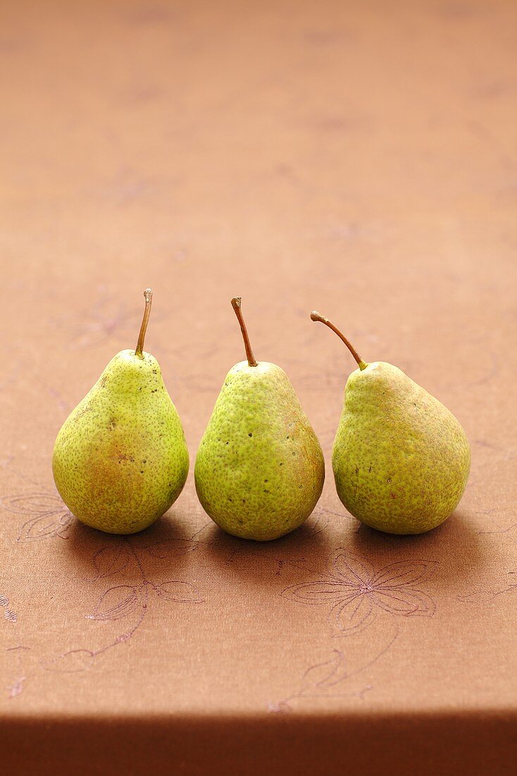 Three pears next to each other