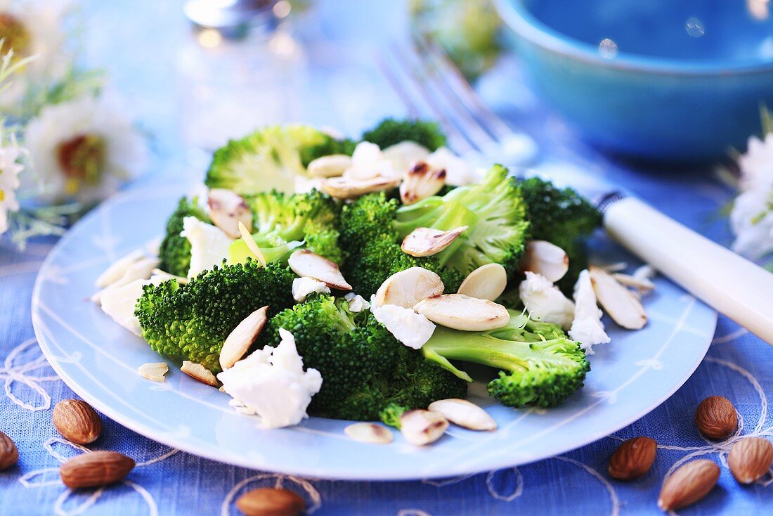 Broccoli with almonds and feta cheese