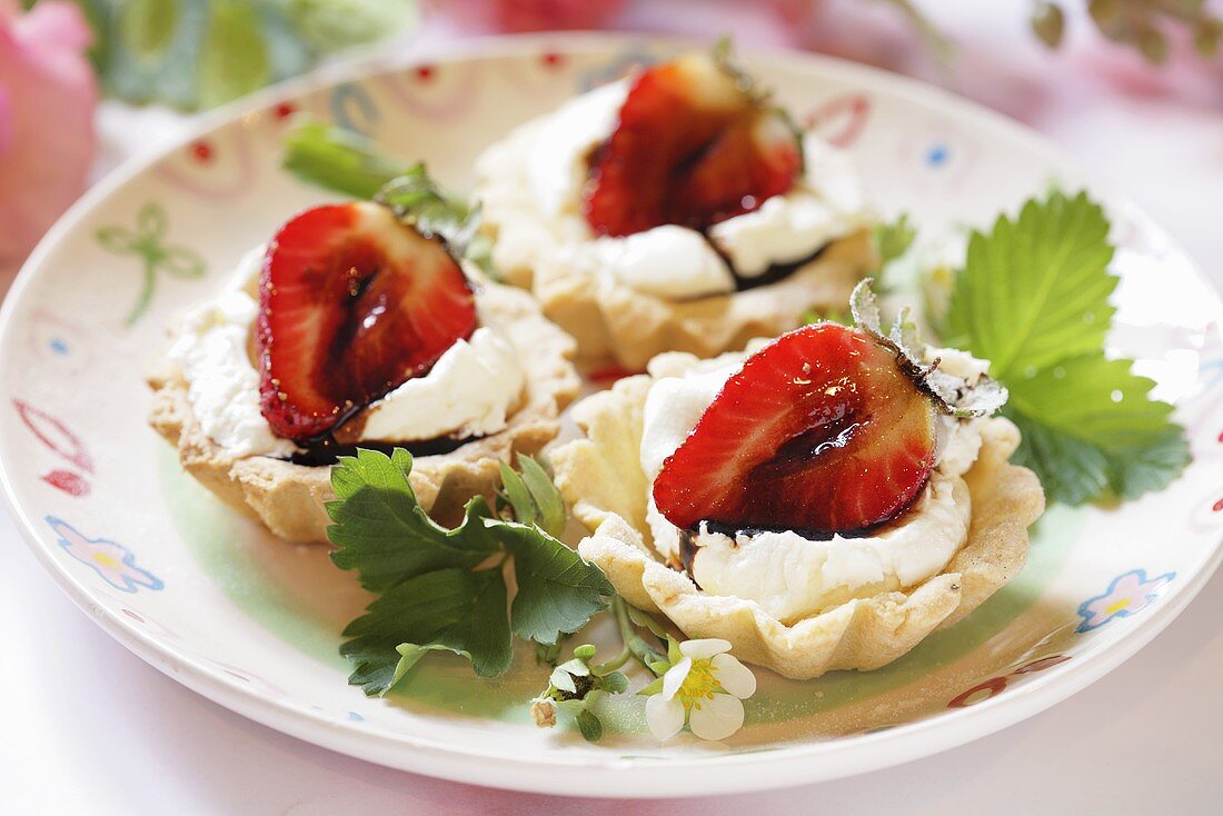 Tarteletts mit Mascarpone und Erdbeeren