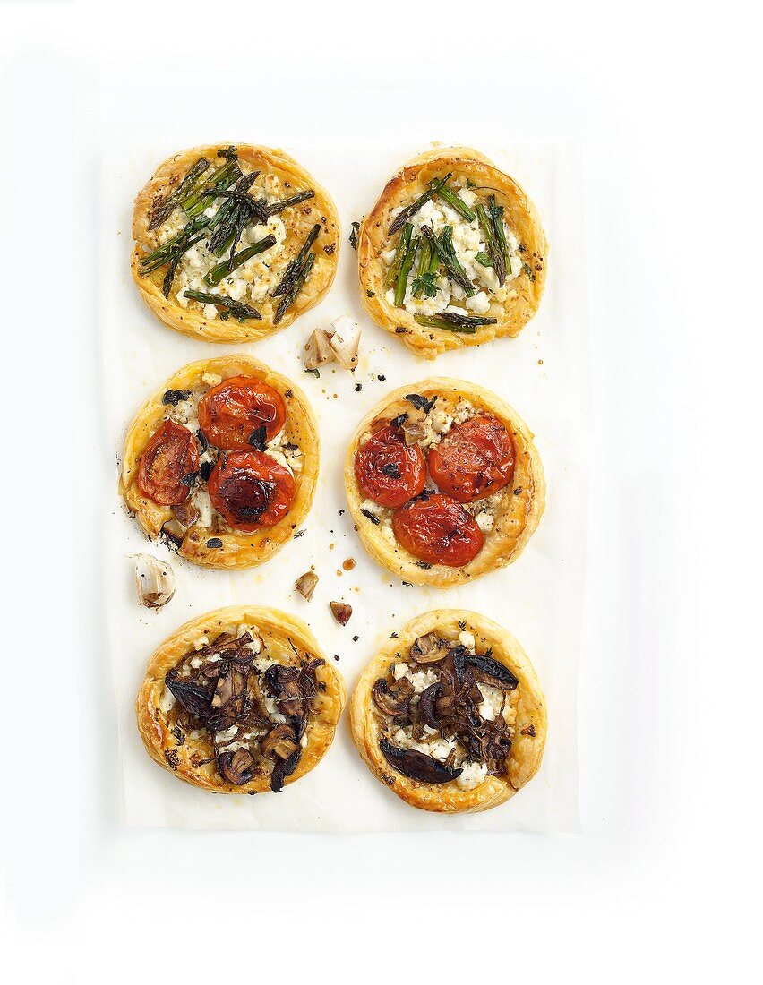 Asparagus, tomato and mushroom tarts with ricotta