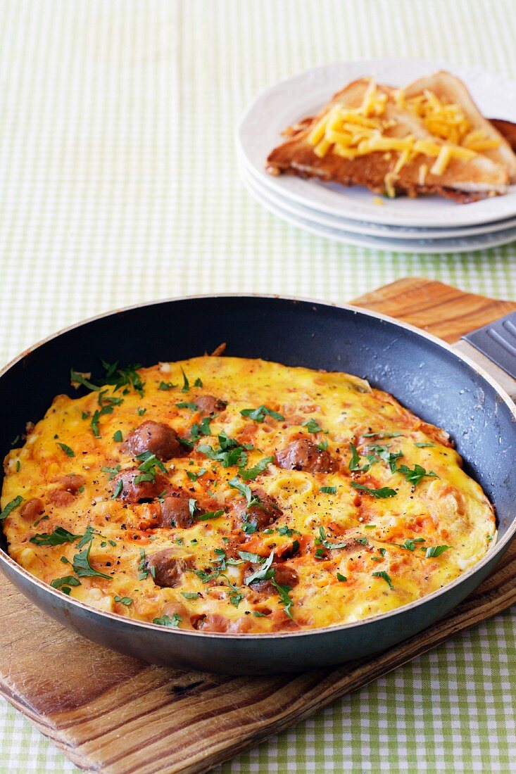 Frittata mit Hackbällchen und Bohnen