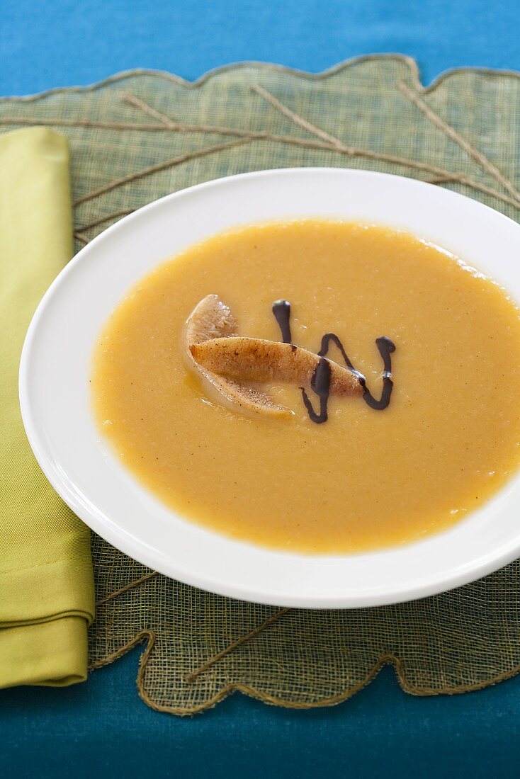 Pumpkin and pear soup with ginger